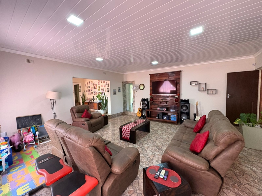 4 Bedroom Property for Sale in Protea Park North West